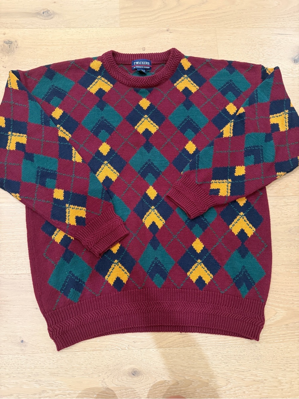 Vintage Kenneth Gordon Twickers Men's Burgundy Argyle Crewneck Sweater XL